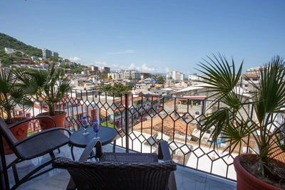 Aguacate 602 - Condo